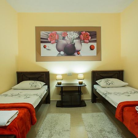 Dead Sea Sun Guest House Αράντ Δωμάτιο φωτογραφία