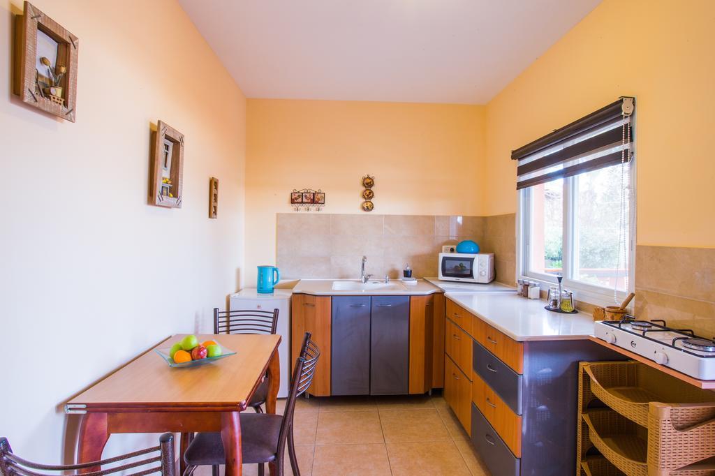 Dead Sea Sun Guest House Αράντ Δωμάτιο φωτογραφία